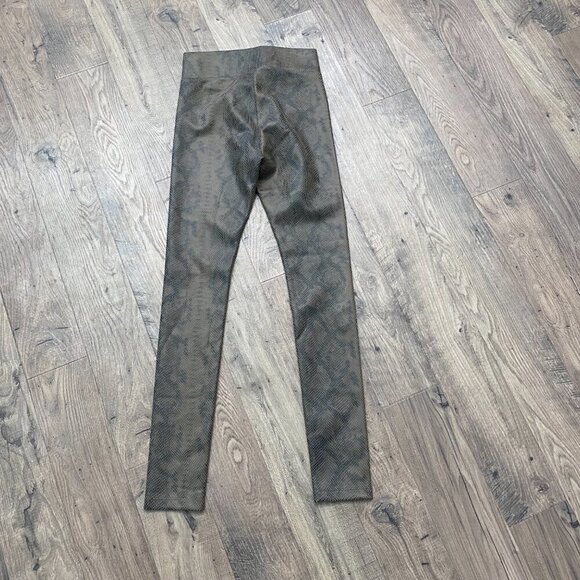 Bagatelle Faux Suede Python Leggings Olive Green Size XS - Picture 7 of 11